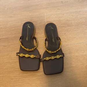 Vintage Giuseppe Zanotti Brown Turquoise Embellished Sandals Size 39.5